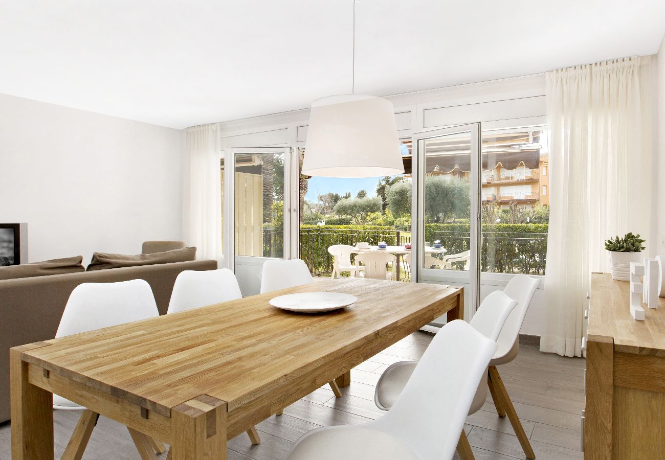 Apartament en Calella de Palafrugell - 1I 51 - Apartament reformat amb piscina comunitària situat a pocs minuts caminant de la platja de Calella de Palafrugell