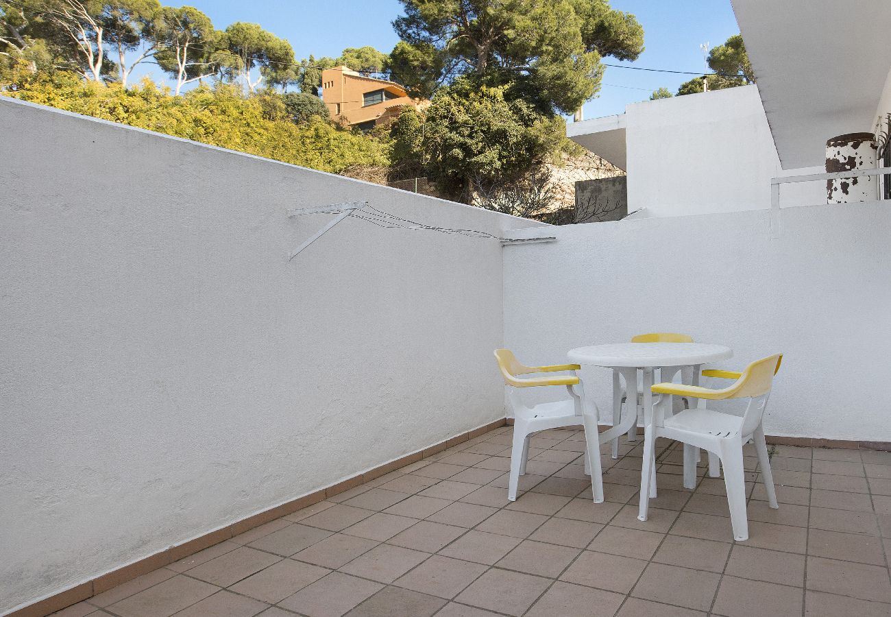 Apartament en Llafranc - 1MARS PL - Apartament senzill amb 3 habitacions situat a primera línia de mar de la platja de Llafranc