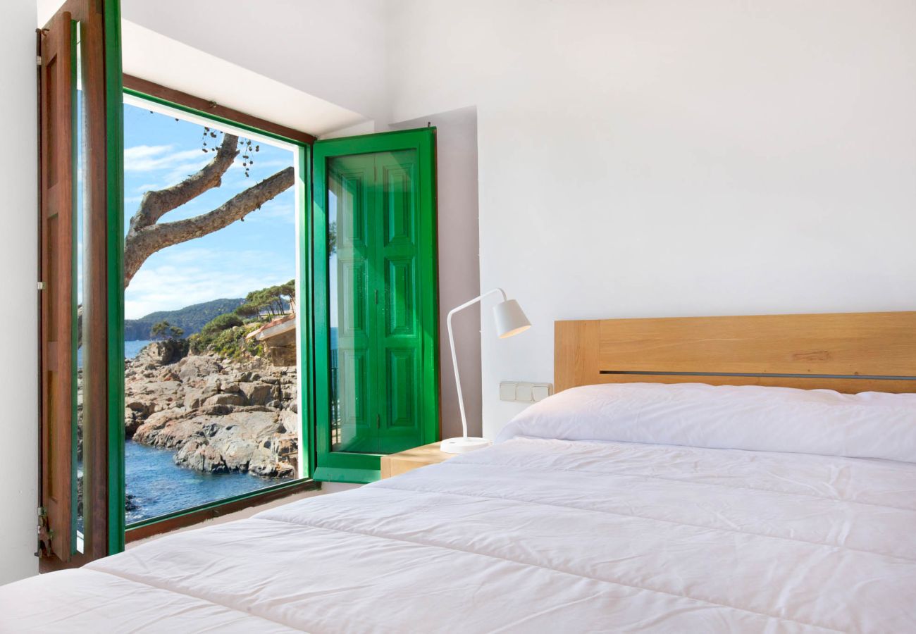 Vil.la en Llafranc - 1MARINE 01 - Casa amb unes espectaculars vistes al mar situada a una zona privilegiada al preciós camí de ronda entre Llafranc i Calella de Palafrugell