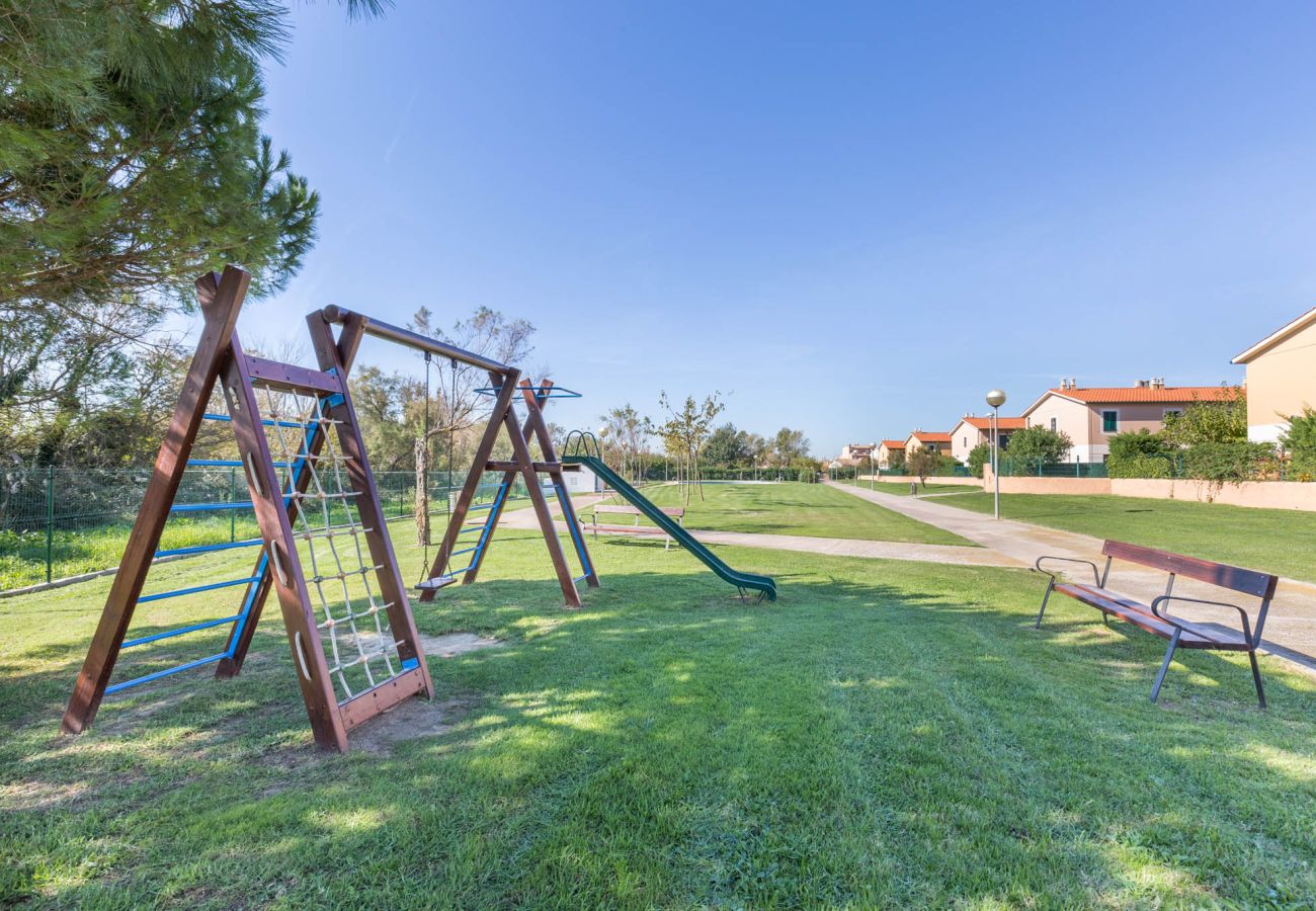 Vil.la en Torroella de Montgri - 1MP 44 - Casa adossada ubicada en un complex residencial tranquil amb piscina i jardins comunitaris a 100m de la platja de Pals