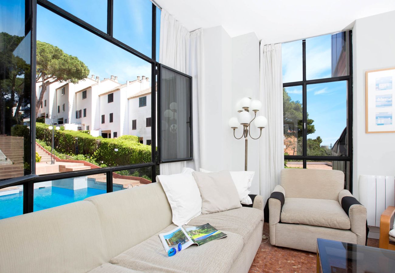 Apartament en Calella de Palafrugell - 1PINEDA 01 - Acollidor apartament per 8 persones situat a pocs minuts caminant de la platja de Calella de Palafrugell