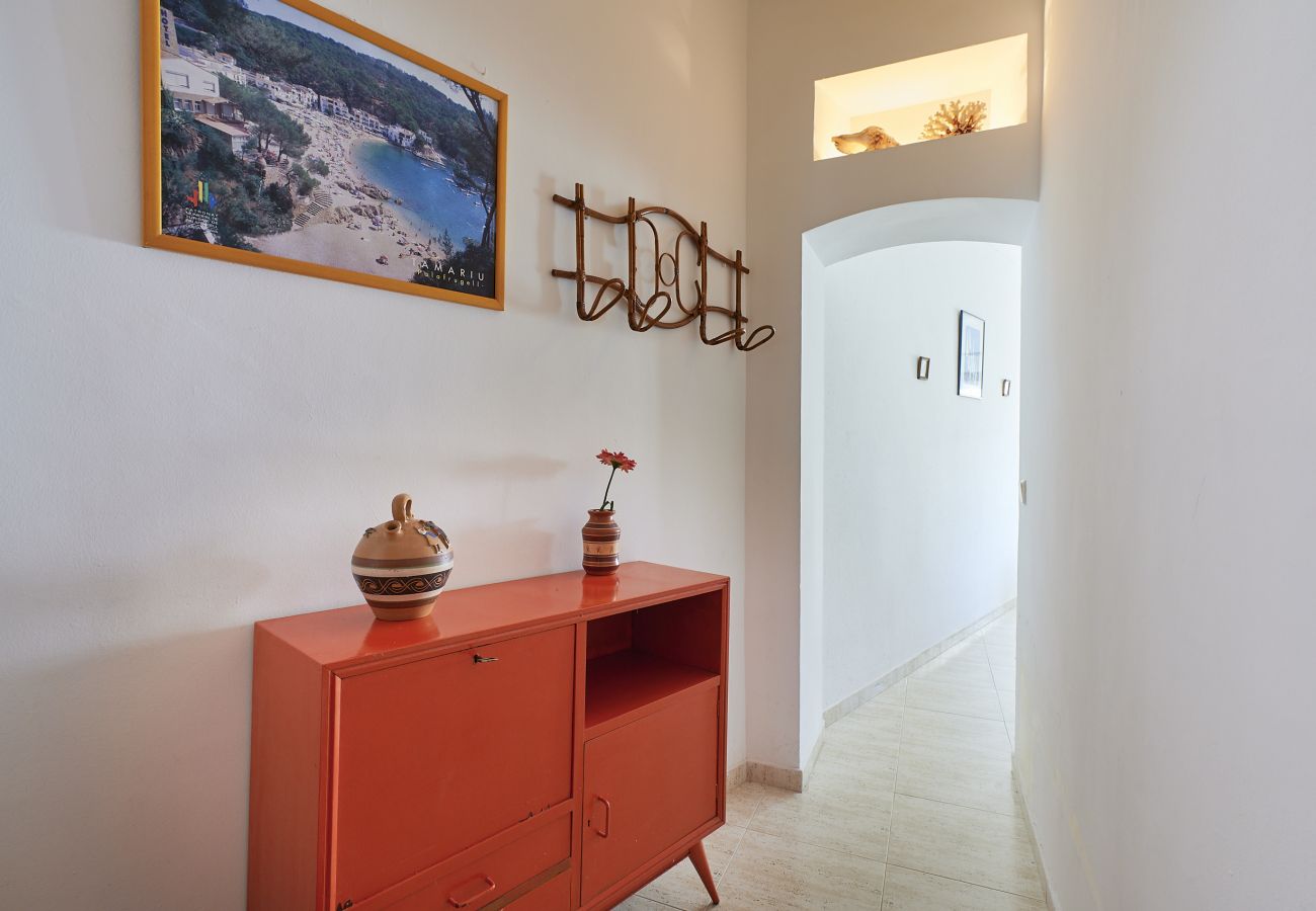 Apartament en Calella de Palafrugell - 1AUR 01 - Apartament de dos dormitoris amb terrassa a prop de la platja de Calella de Palafrugell