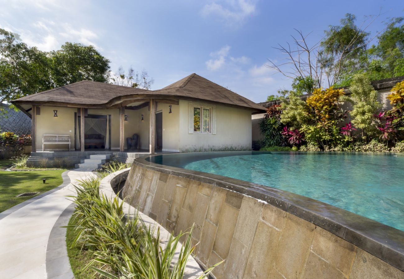 Vil.la en Uluwatu - Akilea Estate - Espectacular casa de 14 habitacions amb piscina a Bali