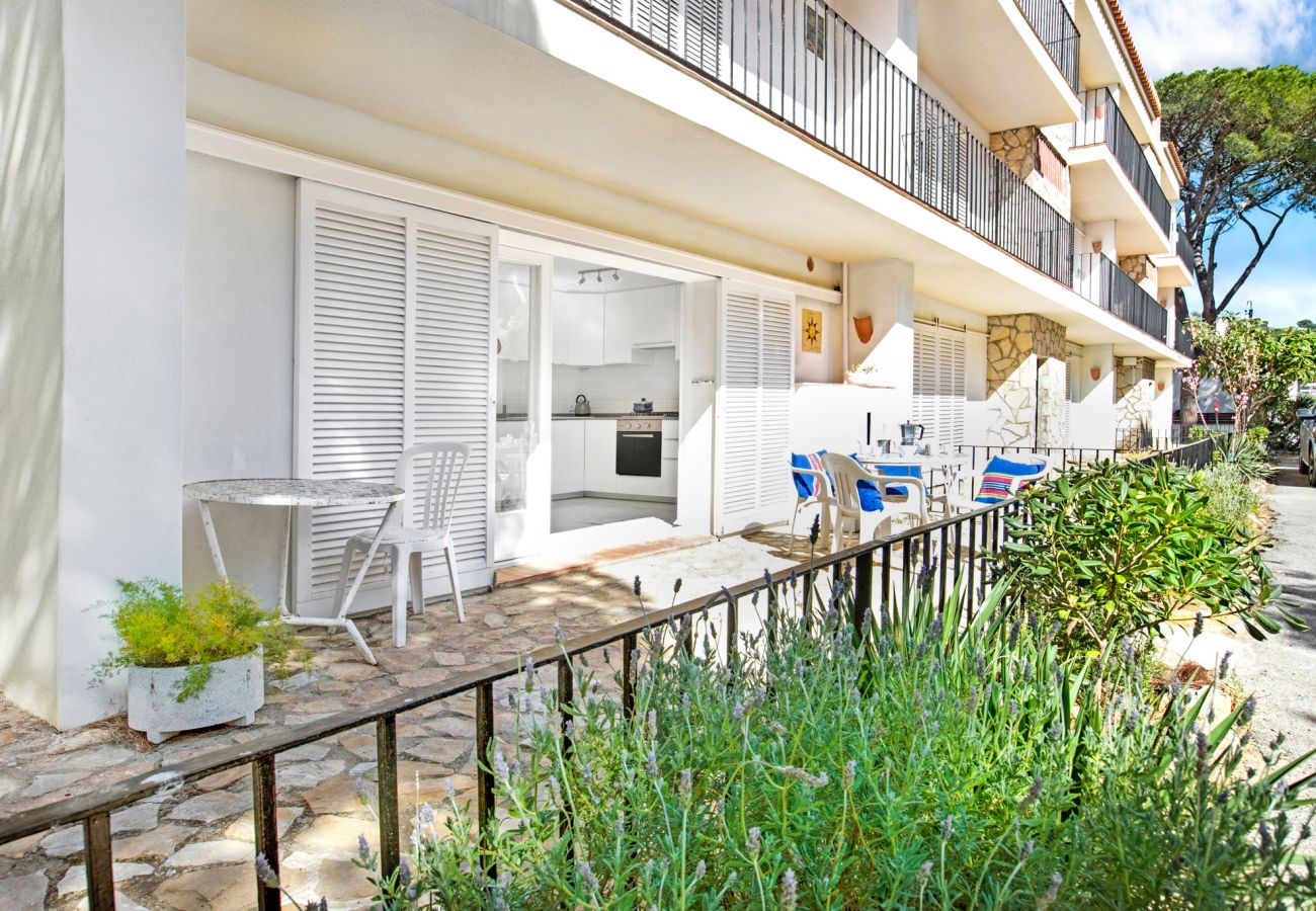 Apartment in Llafranc - 1ANC 13B - Basic 1 bedroom apartment located very close to the beach of Llafranc