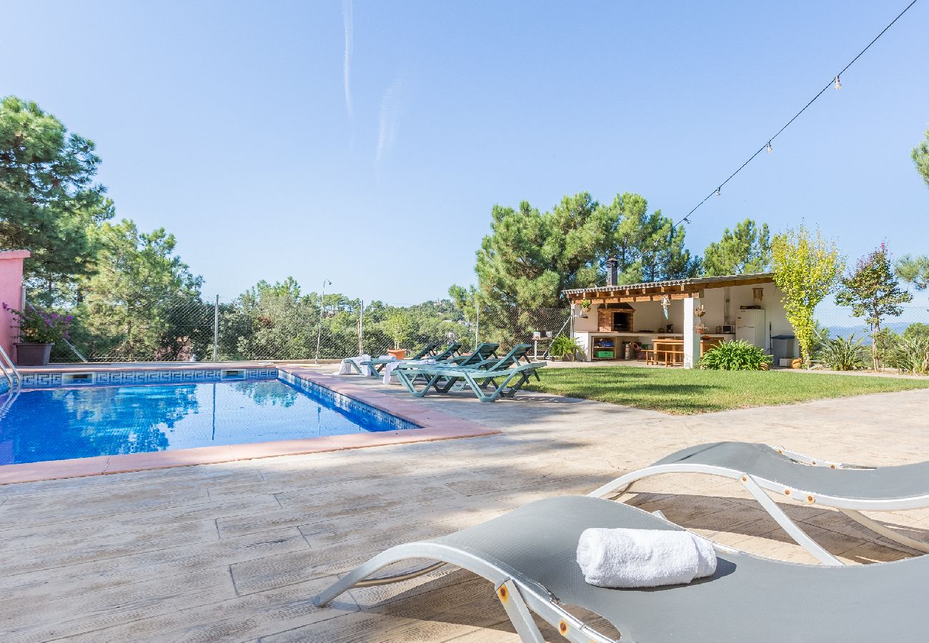 Villa in Lloret de Mar - 2BELL01 - Cozy 4 bedroom house with pool located in a very quiet area