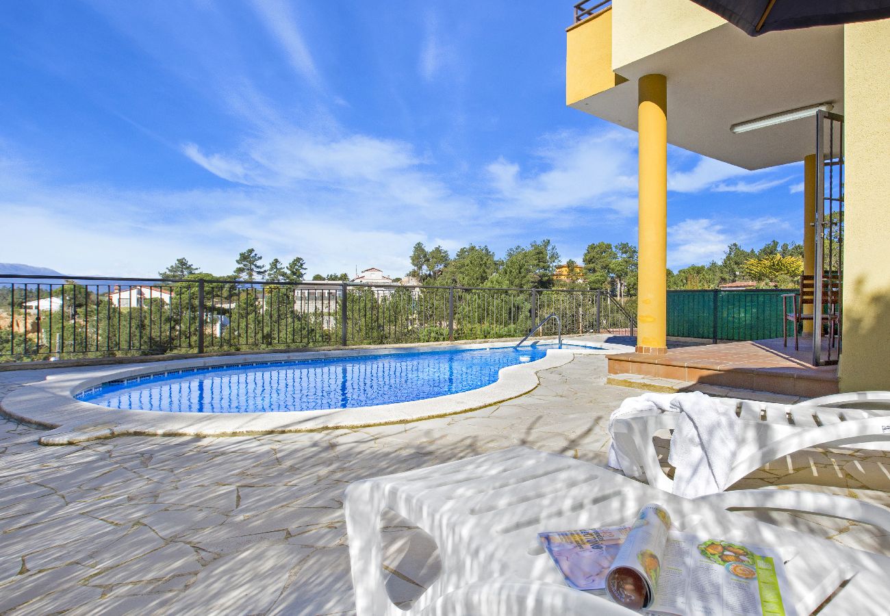 Villa in Vidreres - 2CAM01 - Cozy 4 bedroom house with private pool located in a quiet area