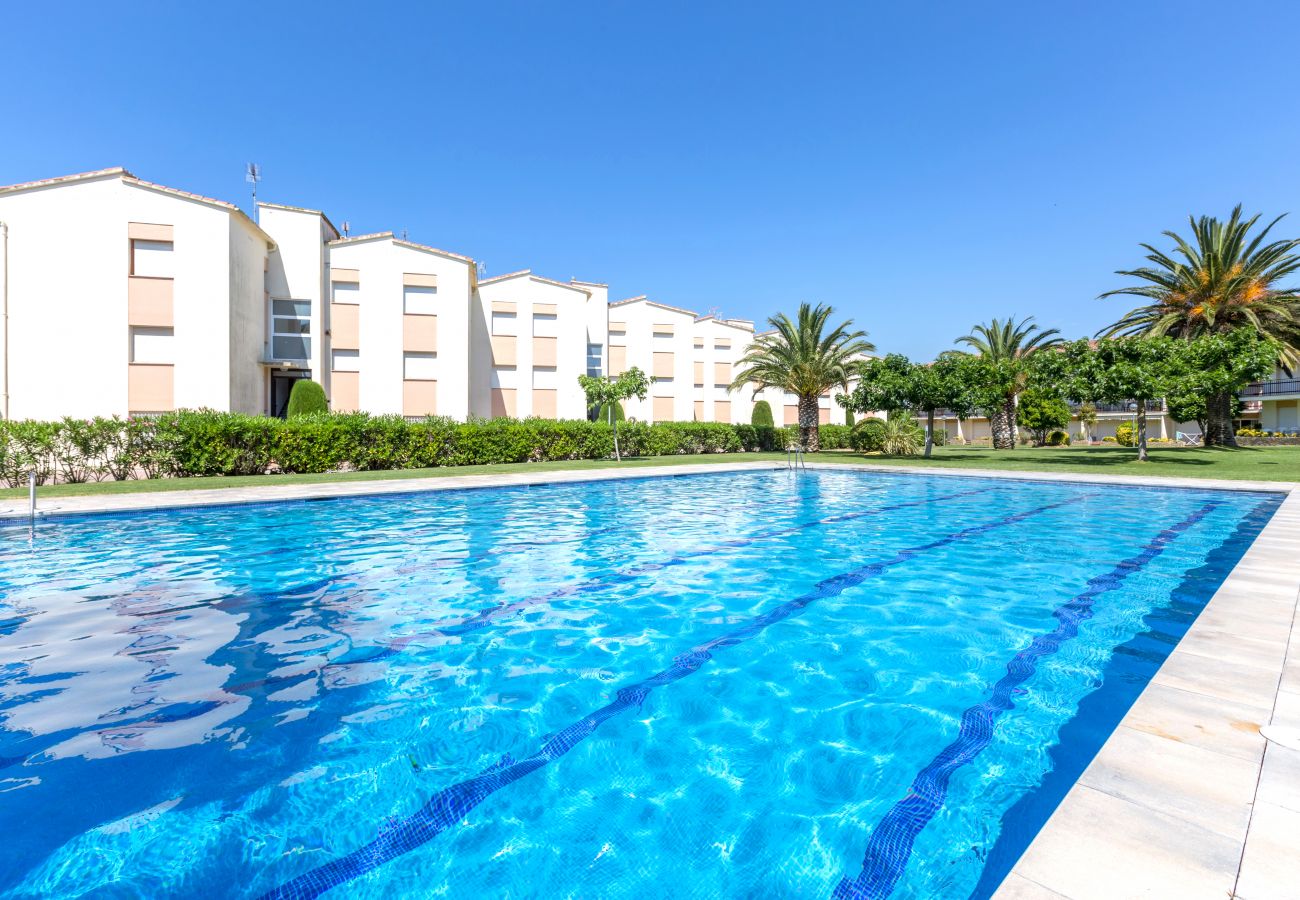 Apartment in Calella de Palafrugell - 1CB - E3 Apartment with swimming-pool and garden located very close to the beach