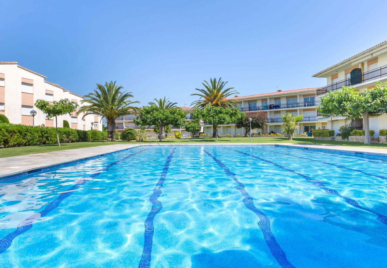 Apartment in Calella de Palafrugell - 1CB - E3 Apartment with swimming-pool and garden located very close to the beach