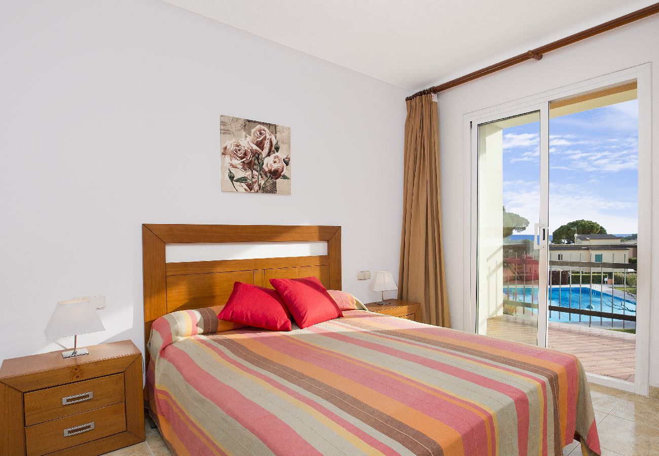 Apartment in Calella de Palafrugell - 1CB E6 - 2 Bedrooms apartment in a very quiet area with garden and community pool near the beach of Calella de Palafrugell