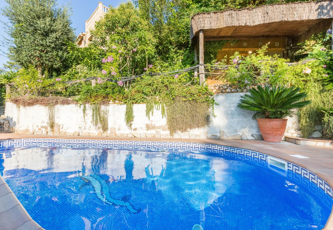 Villa in Lloret de Mar - 2DAM01 - Cozy 4 bedroom house with private pool located in a quiet area