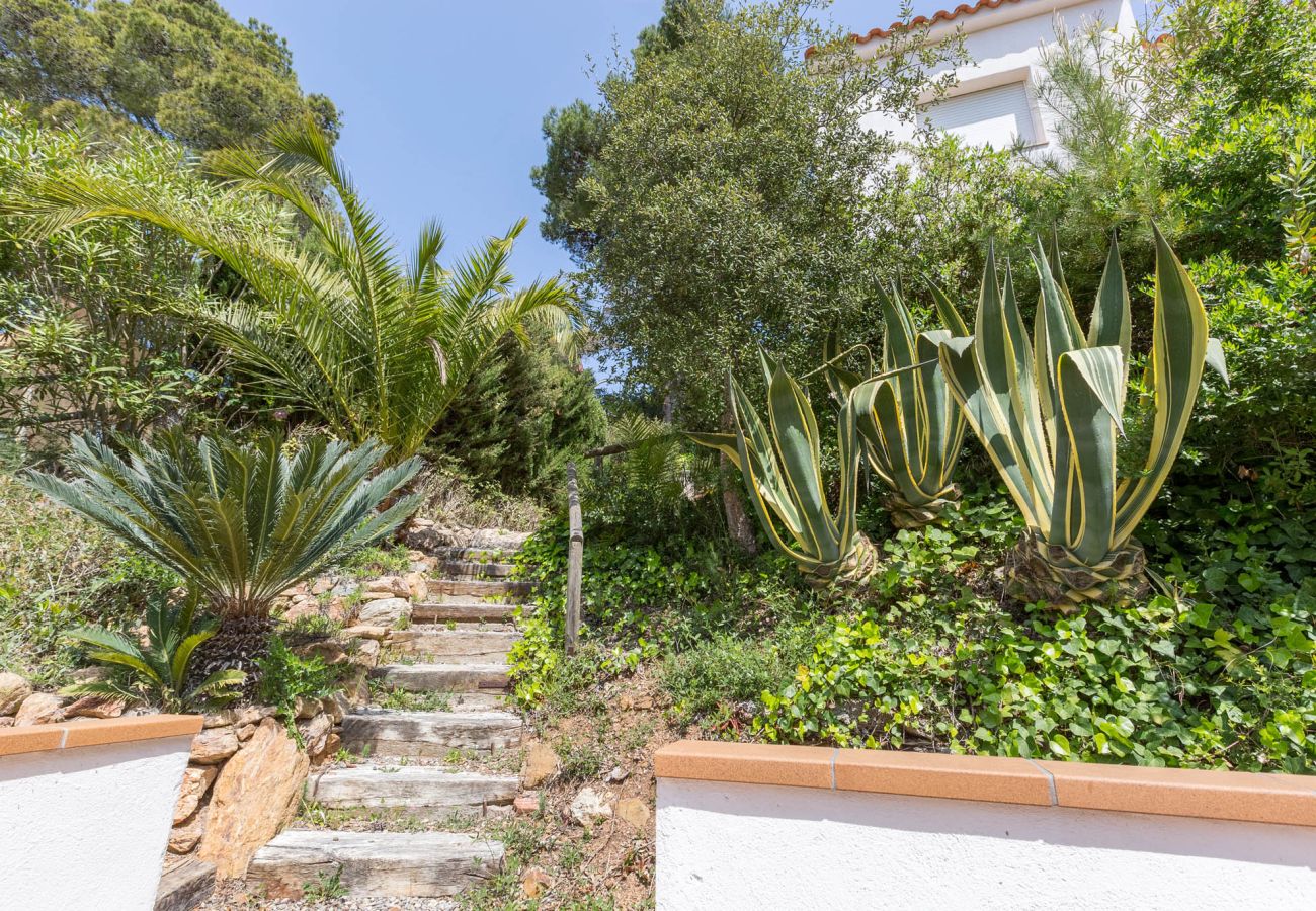 Villa in Tamariu - 1DIAZ 01 - Lovely and cozy villa with private pool and garden situated in a quiet residential area only 1km from the beautiful Aigua Xelida beach