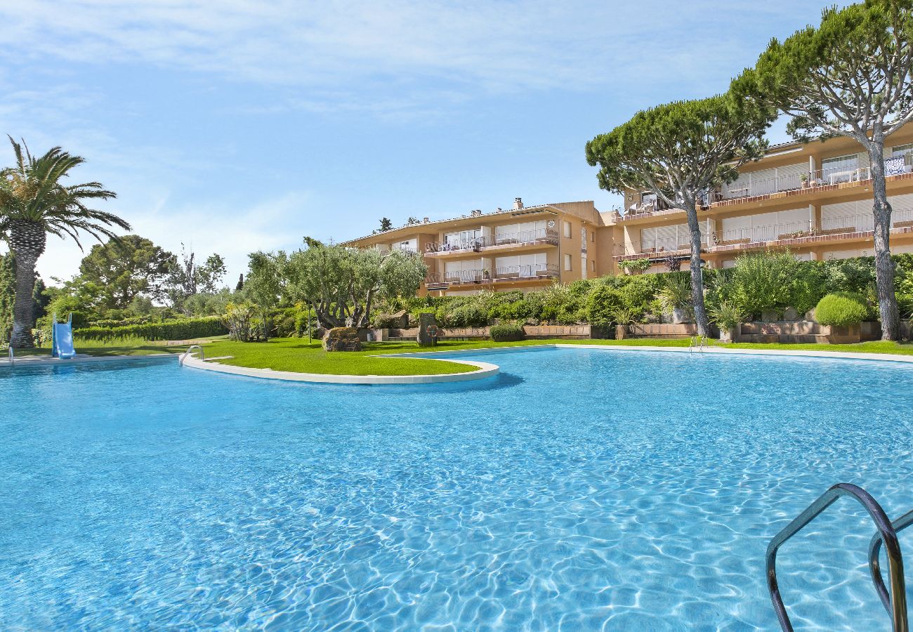 Apartment in Calella de Palafrugell - 1I 23 - Cosy apartment with communal swimming pool a few minutes walk from the beach of Calella de Palafrugell.