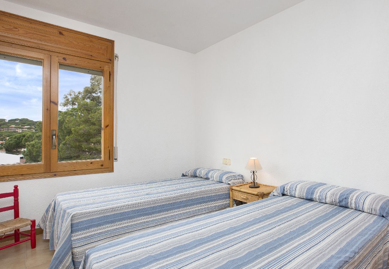 Apartment in Calella de Palafrugell - 1I 23 - Cosy apartment with communal swimming pool a few minutes walk from the beach of Calella de Palafrugell.