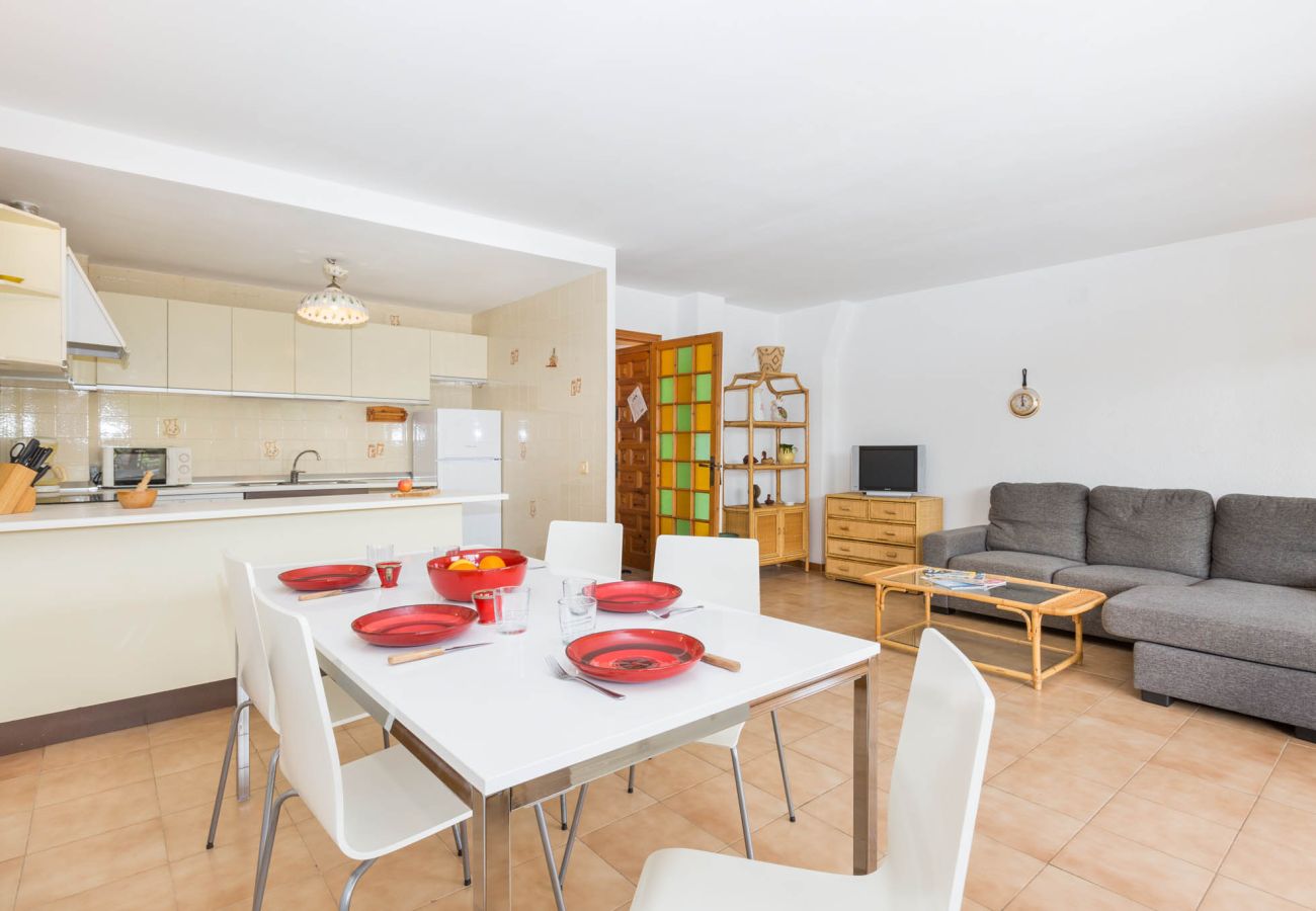 Apartment in Calella de Palafrugell - 1I 23 - Cosy apartment with communal swimming pool a few minutes walk from the beach of Calella de Palafrugell.