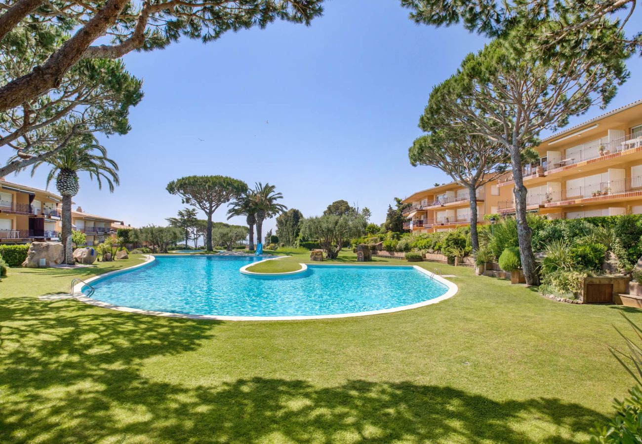 Apartment in Calella de Palafrugell - 1I 23 - Cosy apartment with communal swimming pool a few minutes walk from the beach of Calella de Palafrugell.