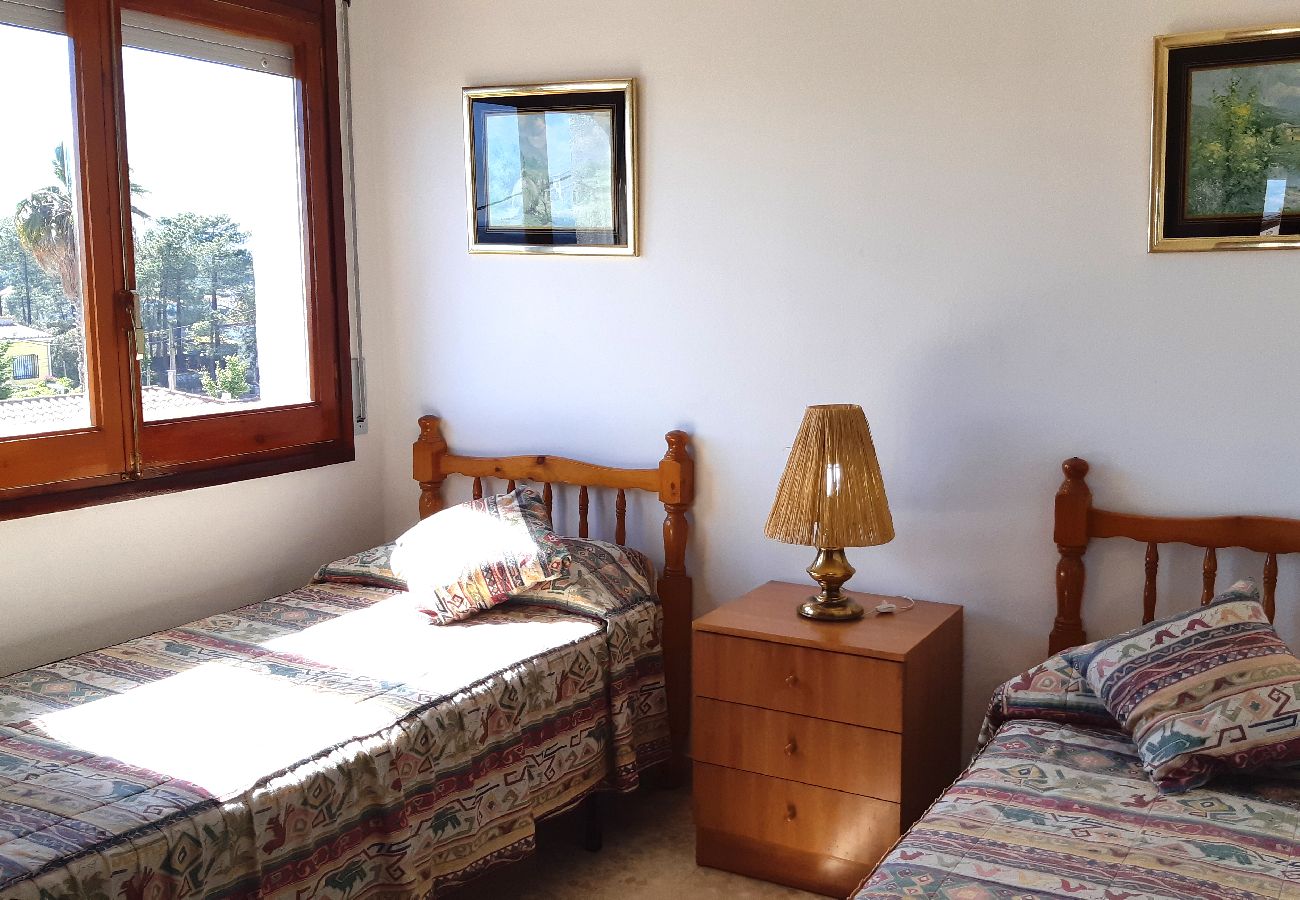 Villa in Lloret de Mar - 2JUL01 - House for 8 people located in a quiet area just 7 km from the beach of Lloret de Mar.