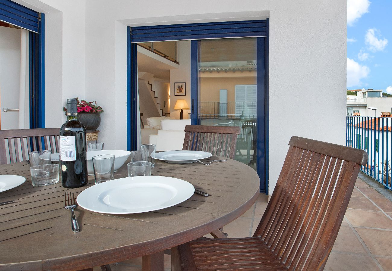 Apartment in Llafranc - 1KIM 01 - Nice apartment located in the center of Llafranc, just 50m from the beach.