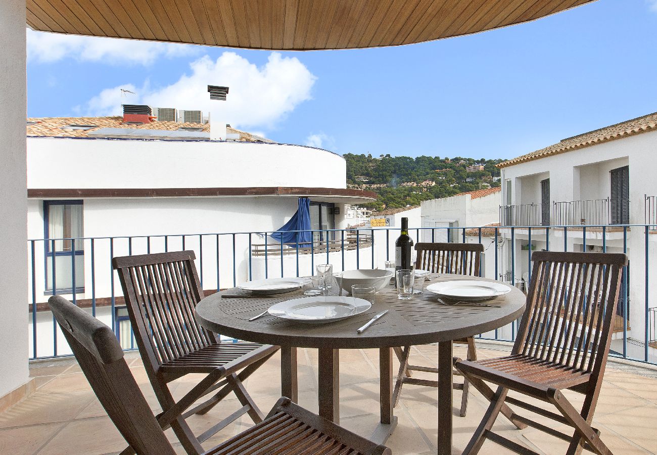 Apartment in Llafranc - 1KIM 01 - Nice apartment located in the center of Llafranc, just 50m from the beach.