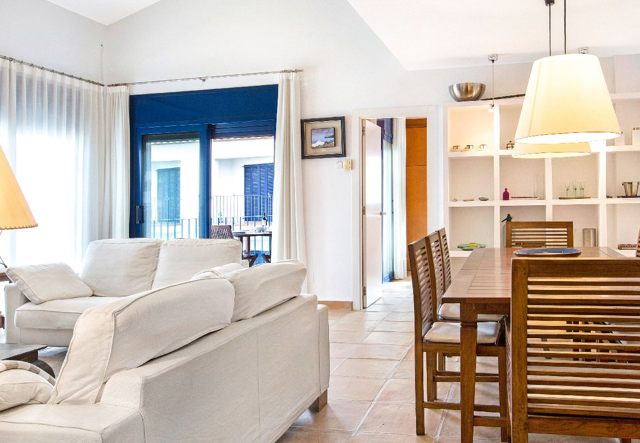 Apartment in Llafranc - 1KIM 01 - Nice apartment located in the center of Llafranc, just 50m from the beach.