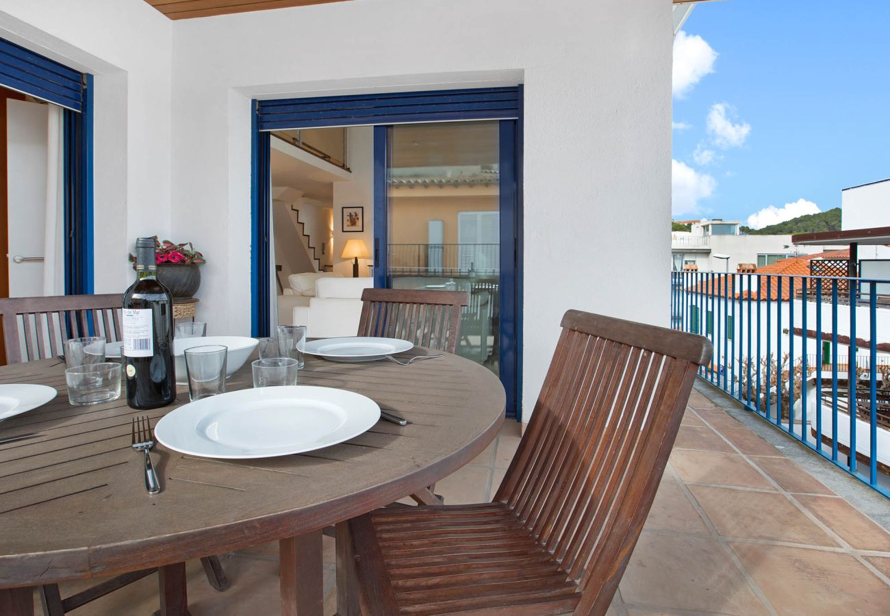 Apartment in Llafranc - 1KIM 01 - Nice apartment located in the center of Llafranc, just 50m from the beach.