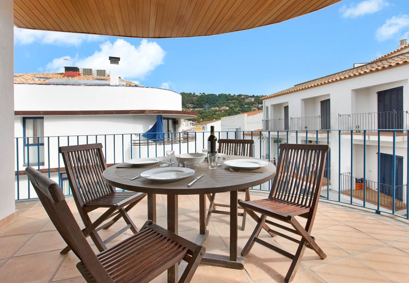 Apartment in Llafranc - 1KIM 01 - Nice apartment located in the center of Llafranc, just 50m from the beach.