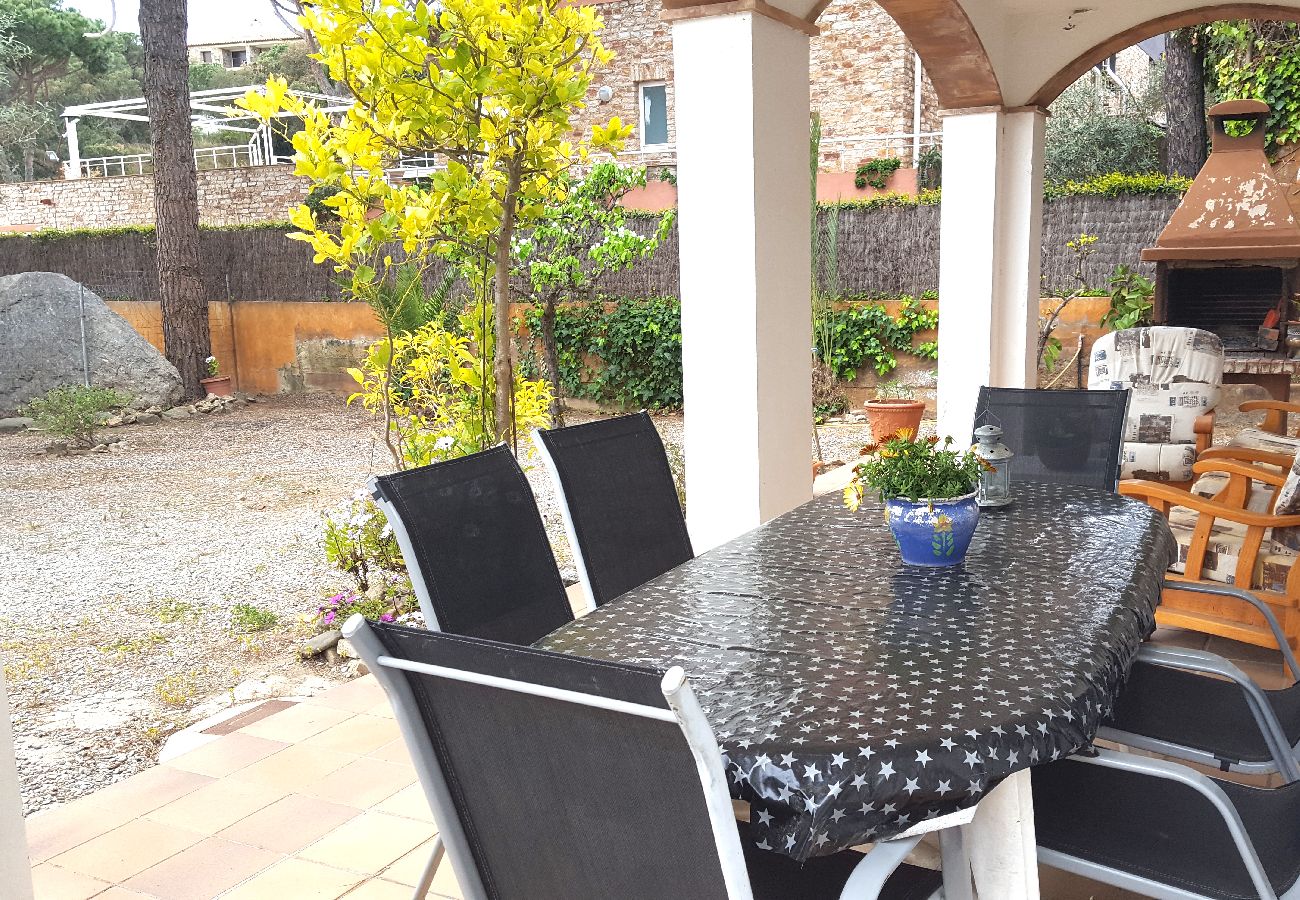 Apartment in Calella de Palafrugell - 1MARIA PL - Basic apartment with terrace located a few minutes walk from the quiet beach of Calella de Palafrugell