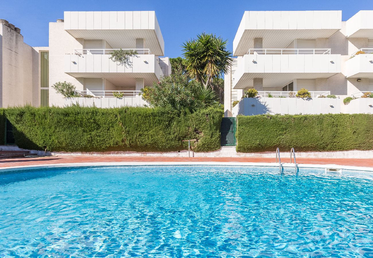 Apartment in Pals - 1OP 01 - Apartment located in Pals, in a residential complex with swimming pool, 400 m from the beach