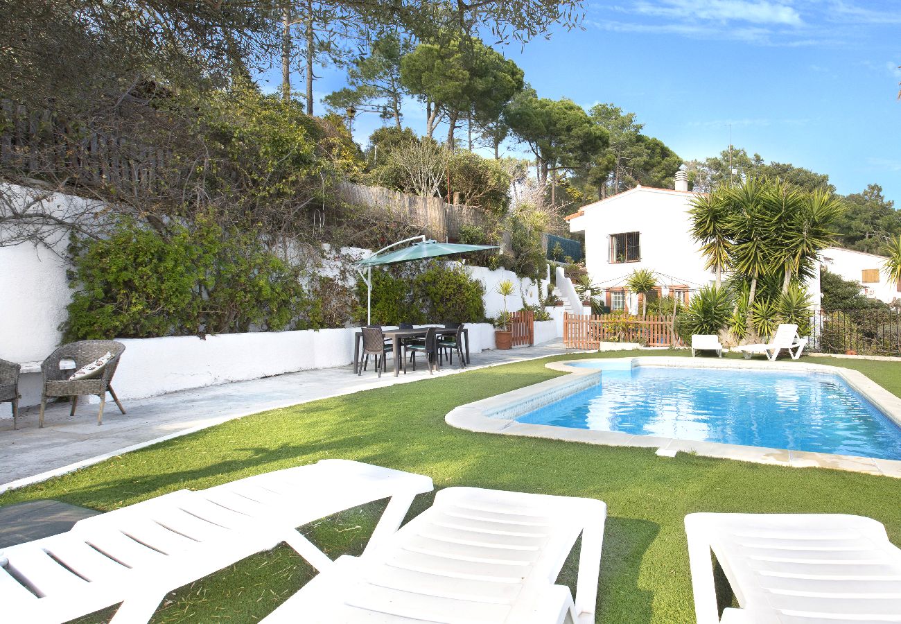 Villa in Lloret de Mar - 2PAL01- House with private pool and beautiful sea views located near the beach