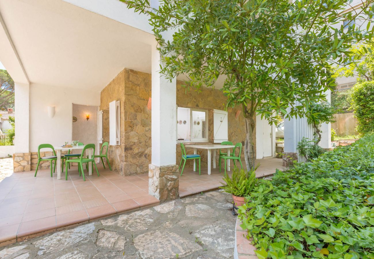 Apartment in Llafranc - 1PAN PL - Simple house divided into 3 independent apartments situated a couple of meters away from the beautiful beach of Llafranc