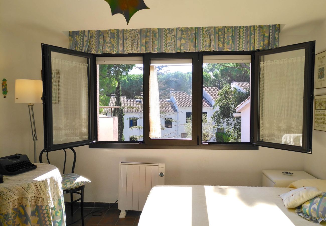 Villa in Calella de Palafrugell - 1PX 65 - Cozy house for 8 people with communal pool only 800m from the Calella de Palafrugell beach