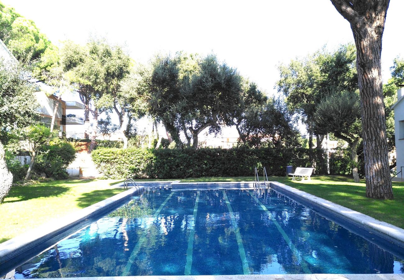 Villa in Calella de Palafrugell - 1PX 65 - Cozy house for 8 people with communal pool only 800m from the Calella de Palafrugell beach