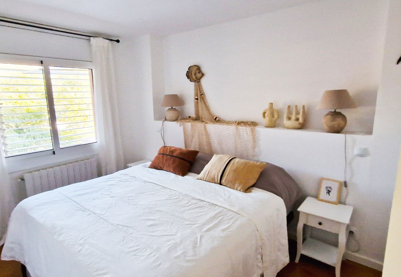 Apartment in Calella de Palafrugell - 1ROT 02 - Lovely modern style apartment a few minutes' walk from the quiet beach of Calella de Palafrugell