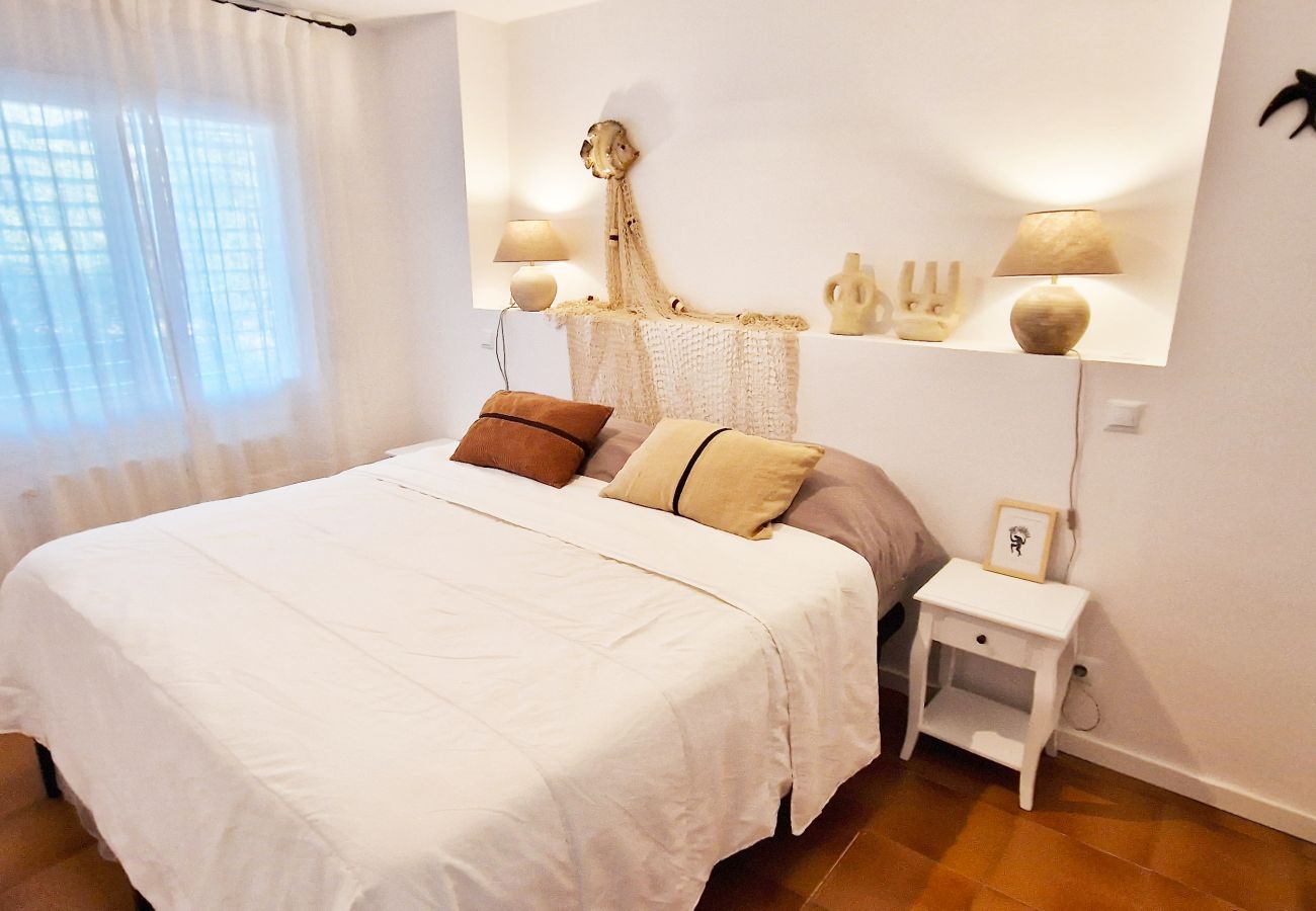 Apartment in Calella de Palafrugell - 1ROT 02 - Lovely modern style apartment a few minutes' walk from the quiet beach of Calella de Palafrugell