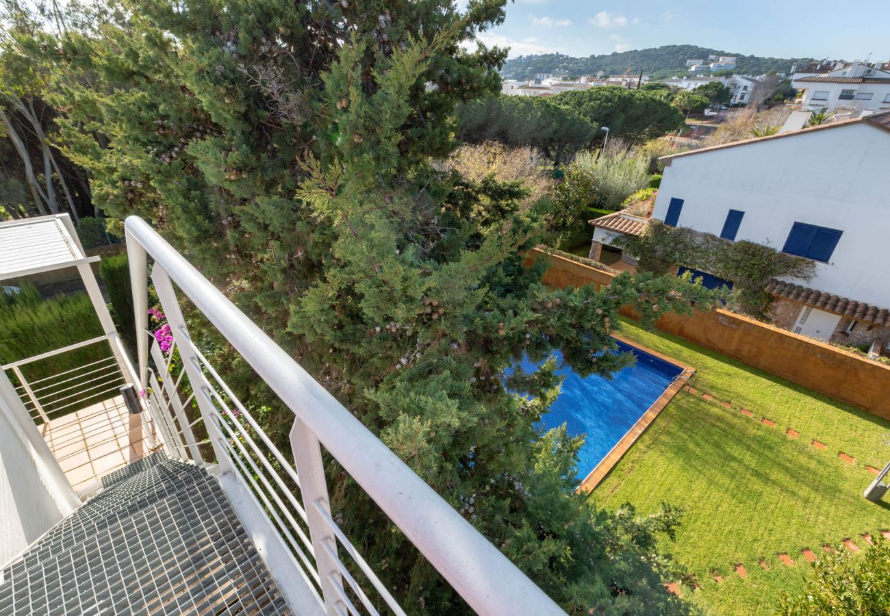 Villa in Calella de Palafrugell - 1VICK 01 - Nice house located in a very quiet residential area with communal pool near the beach of Calella de Palafrugell