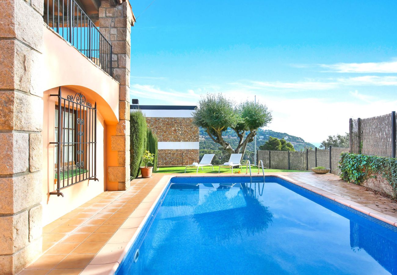 Villa in Llafranc - 1ESQ 01 - 6 Bedrooms house with garden and private pool located in Llafranc 800m from the beach