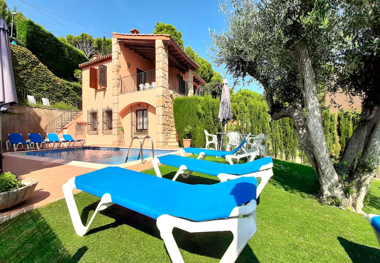 Villa in Llafranc - 1ESQ 01 - 6 Bedrooms house with garden and private pool located in Llafranc 800m from the beach