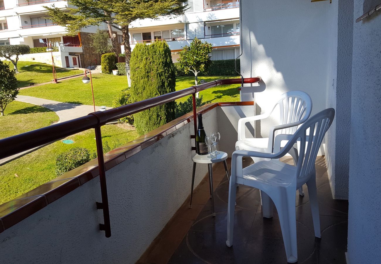 Apartment in Calella de Palafrugell - Calella Park 5-A - Apartment with pool and terrace close to the beach