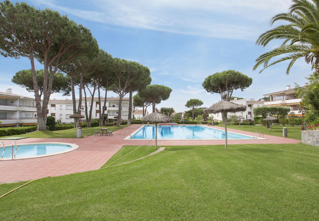 Apartment in Calella de Palafrugell - Calella Park 5-A - Apartment with pool and terrace close to the beach