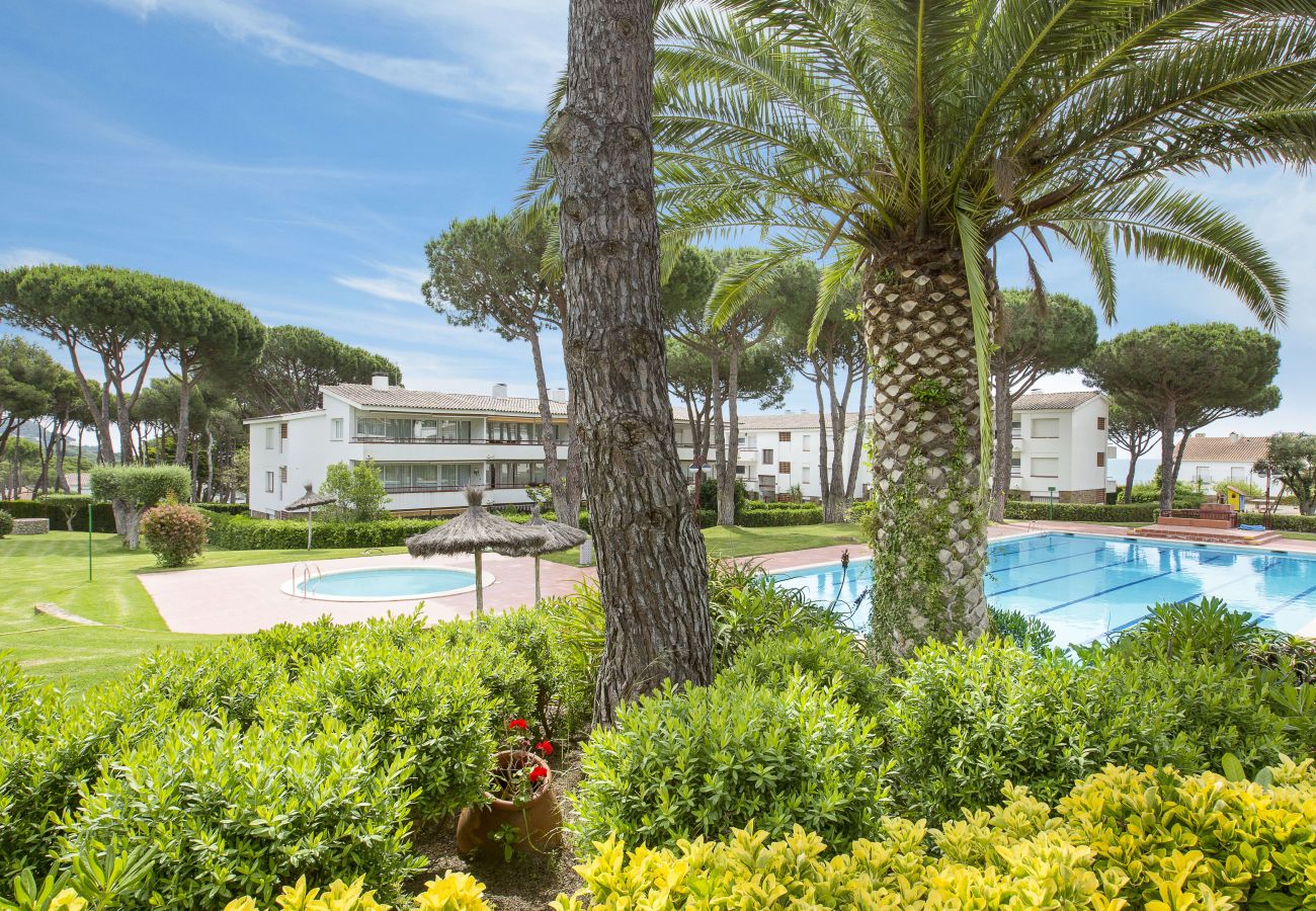 Apartment in Calella de Palafrugell - Calella Park 5-A - Apartment with pool and terrace close to the beach