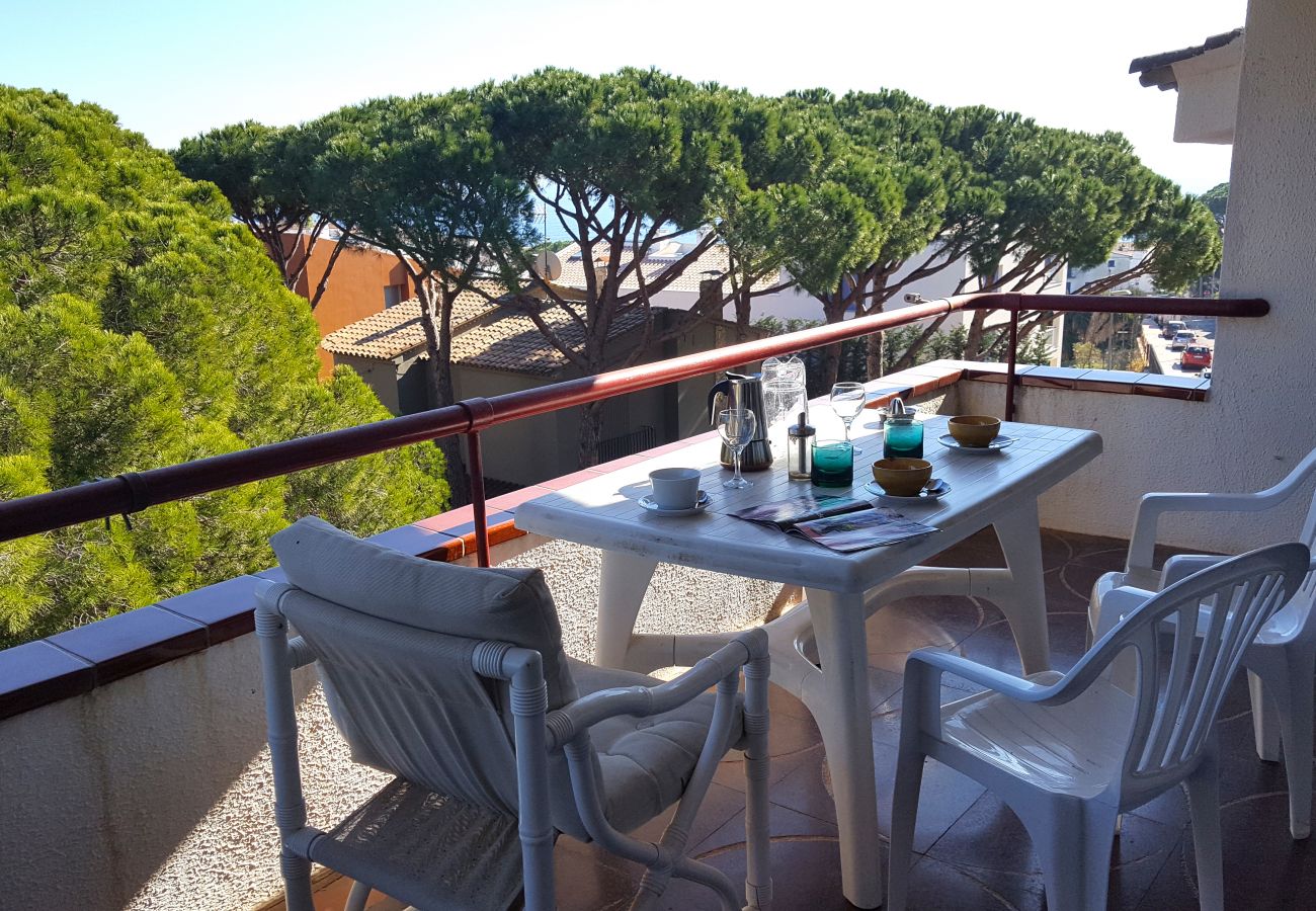 Apartment in Calella de Palafrugell - Calella Park 5-A - Apartment with pool and terrace close to the beach