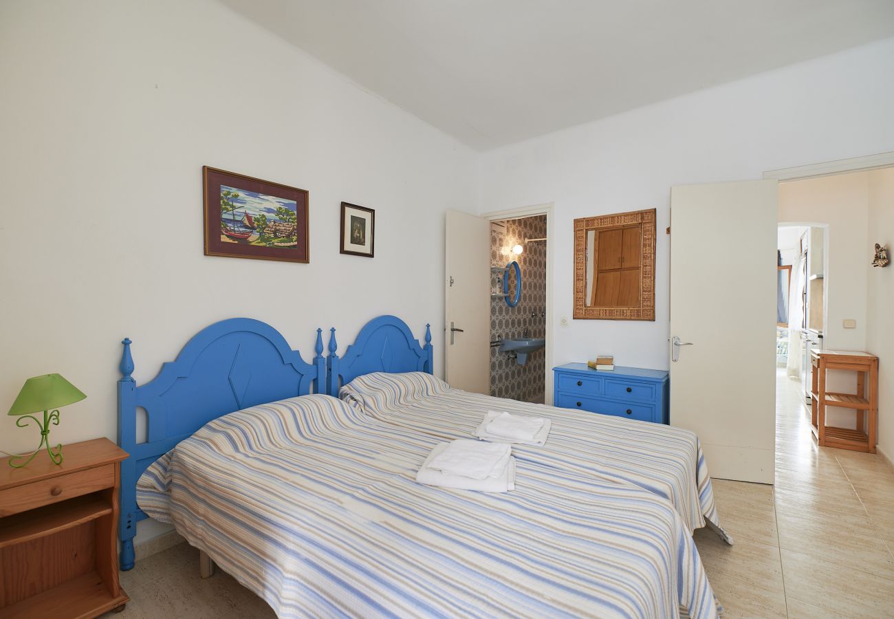 Apartment in Calella de Palafrugell - 1AUR 01 - Two-bedroom apartment with terrace near the beach of Calella de Palafrugell