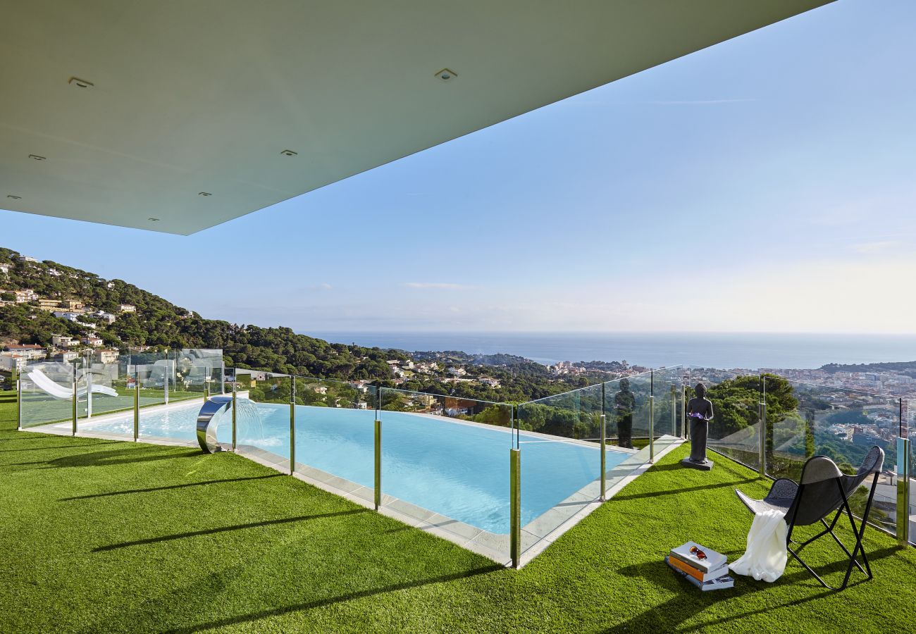 Villa in Lloret de Mar - Can Iberia - Spectacular contemporary style villa in Lloret de Mar