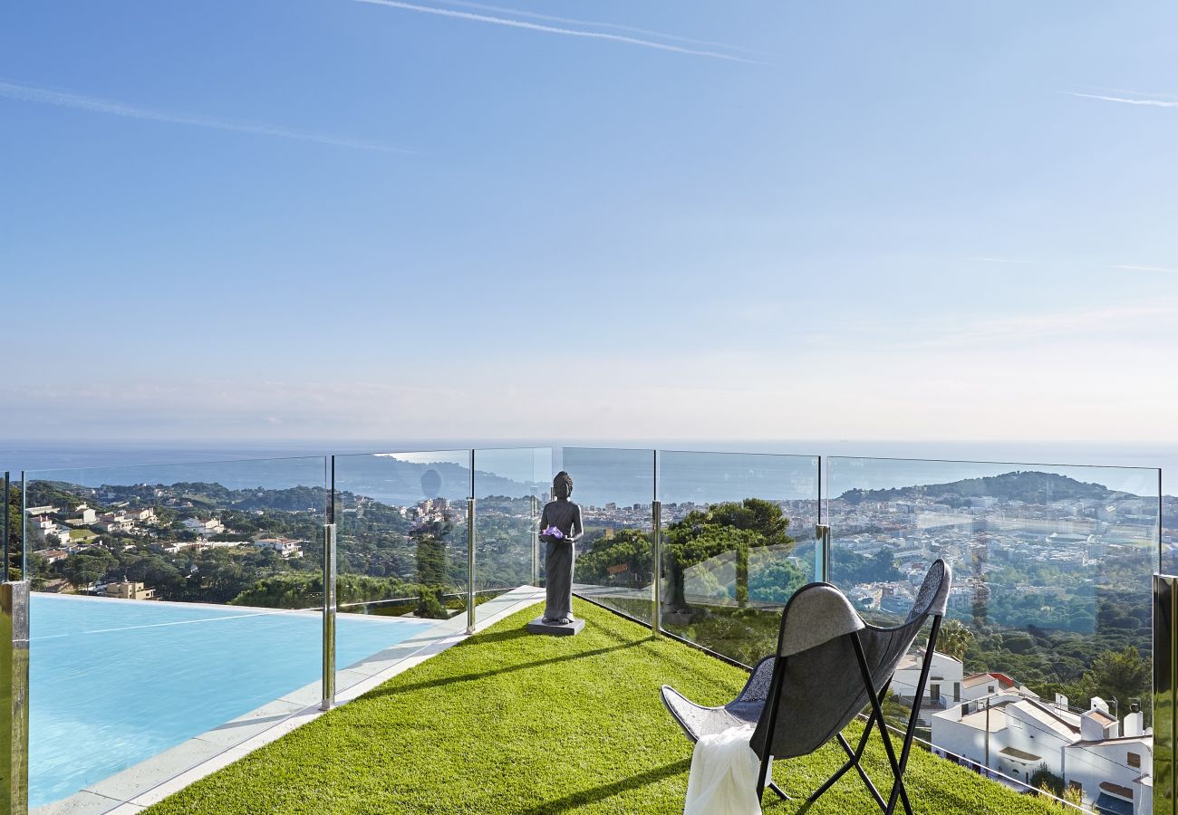 Villa in Lloret de Mar - Can Iberia - Spectacular contemporary style villa in Lloret de Mar