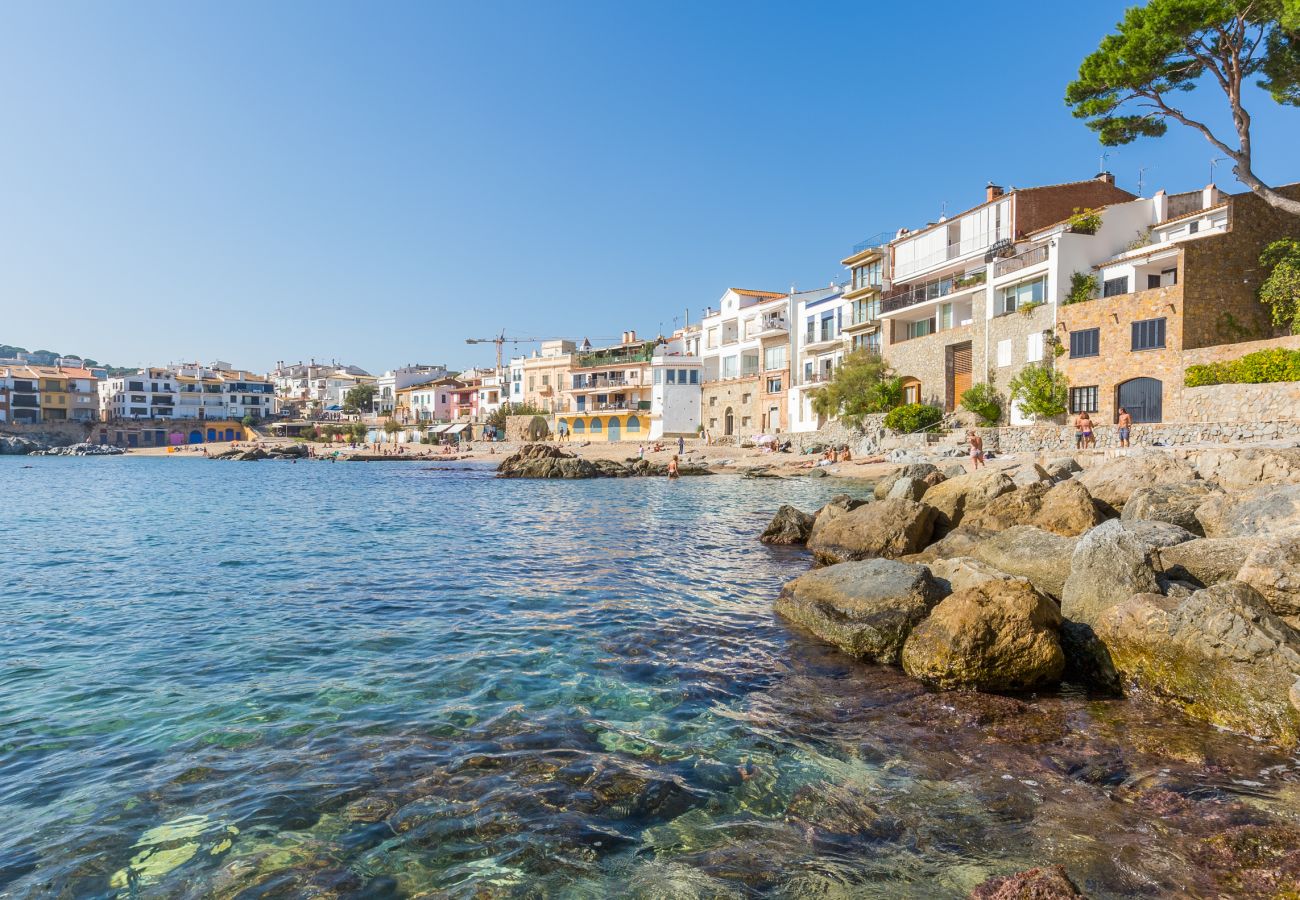 Apartment in Calella de Palafrugell - 1AUR 04 - 3 bedroom apartment with terrace near the beach of Calella de Palafrugell