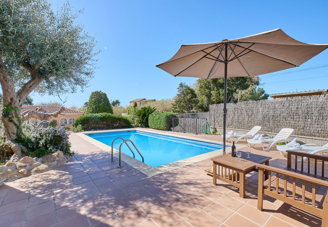 Villa in Blanes - 2FRA02 - House with private pool in a residential area