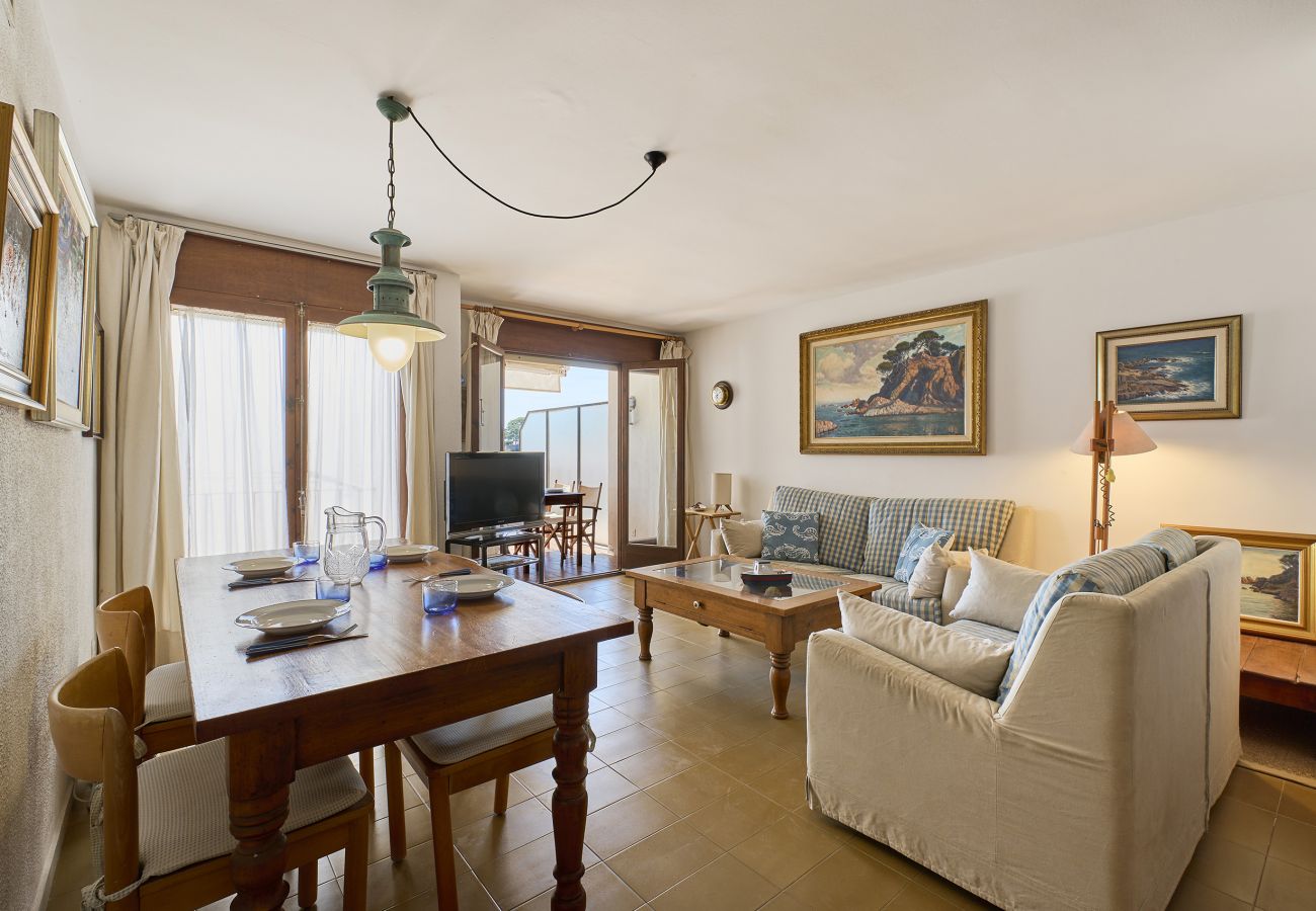 Apartment in Llafranc - 1CYP01 - Duplex for 7 people n the seafront of Llafranc beach