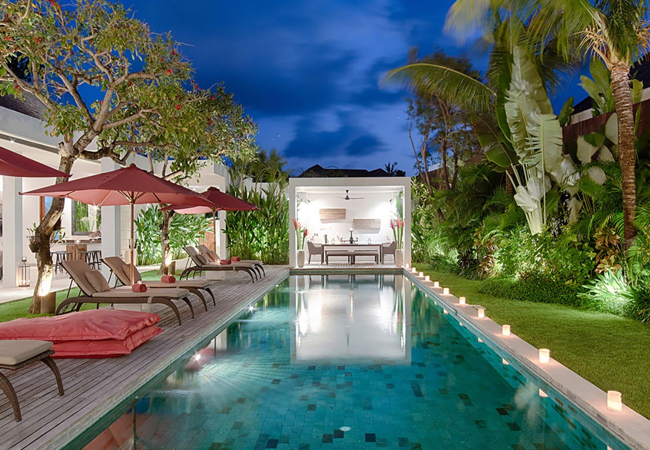 Villa in Seminyak - Casa Brio - Luxury villa close to the beach in Bali 