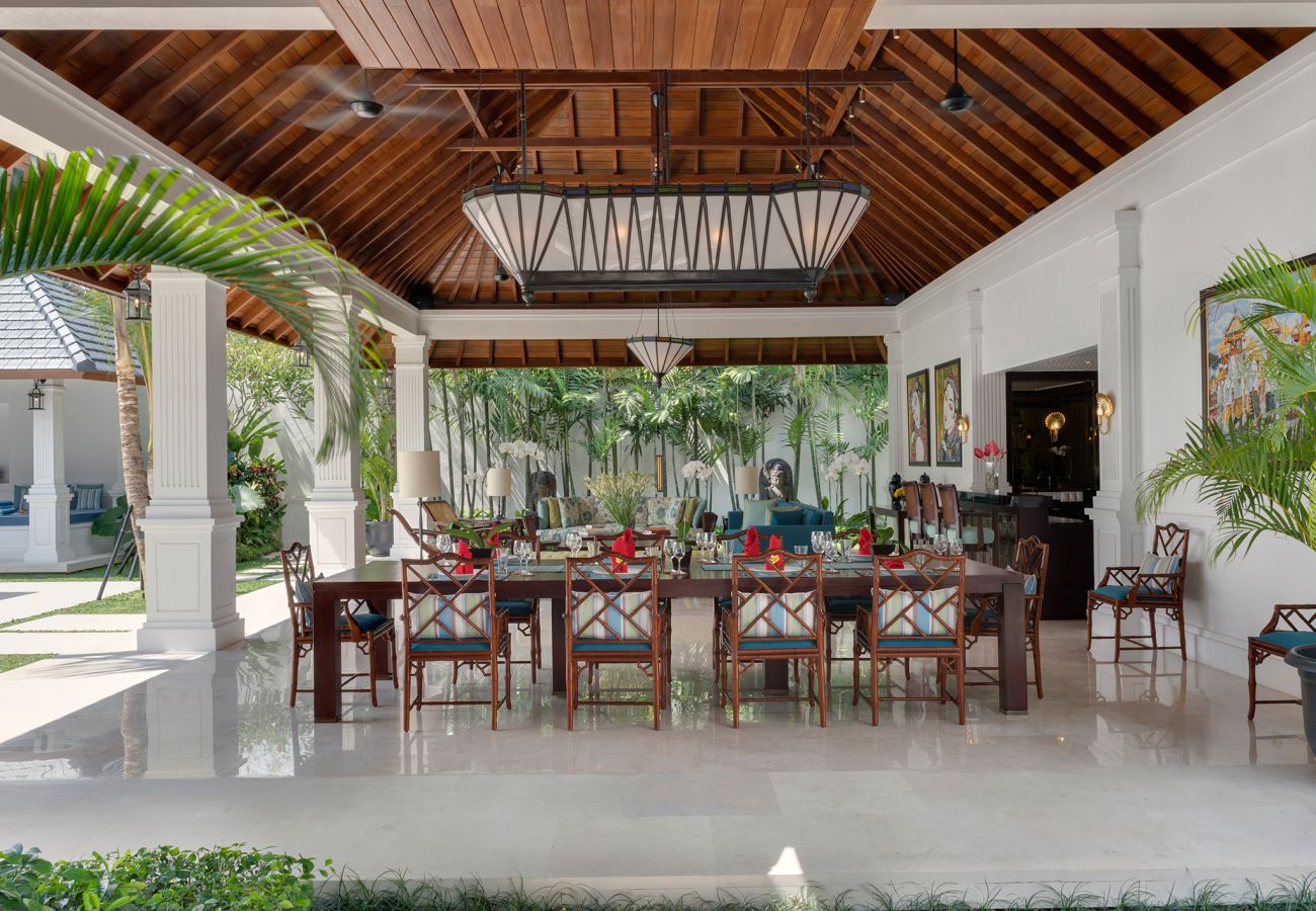 Villa in Seminyak - Windu Asri - Luxury house next to the beach in Bali 