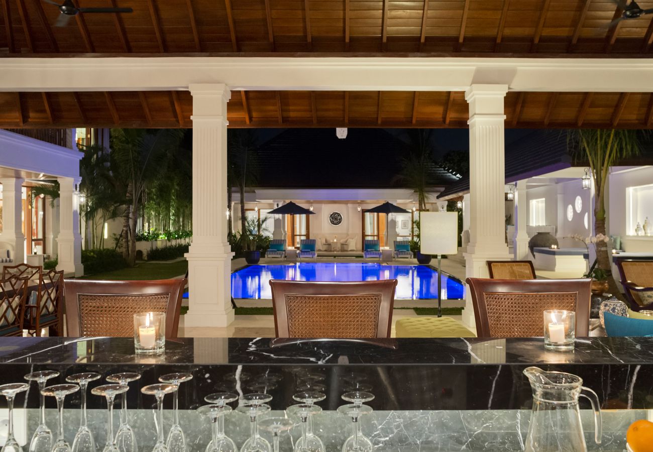 Villa in Seminyak - Windu Asri - Luxury house next to the beach in Bali 