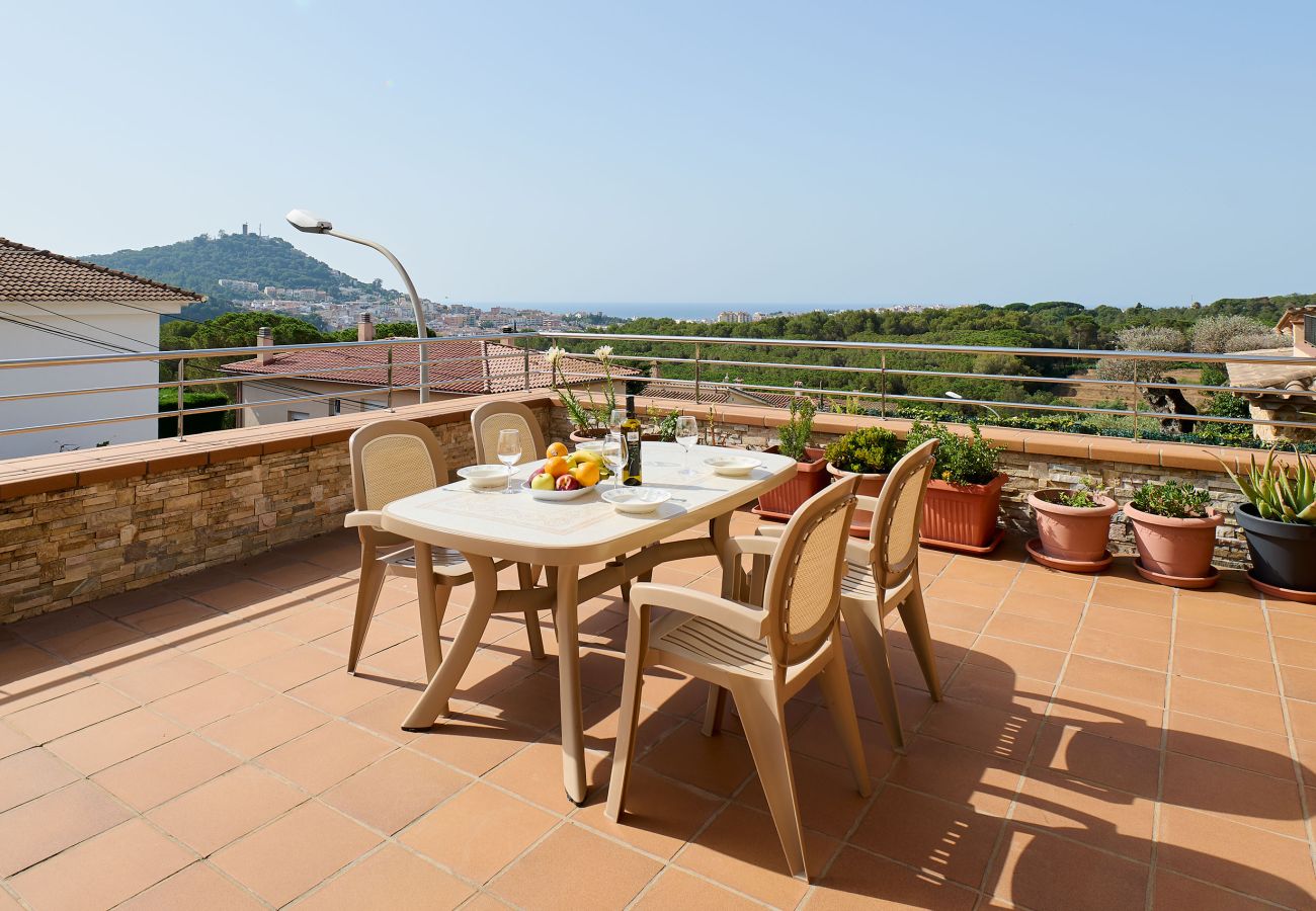 Villa in Blanes - 2MARINA01 - House with a private pool in a residencial area